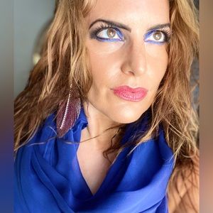 Meet your Posher, Louise